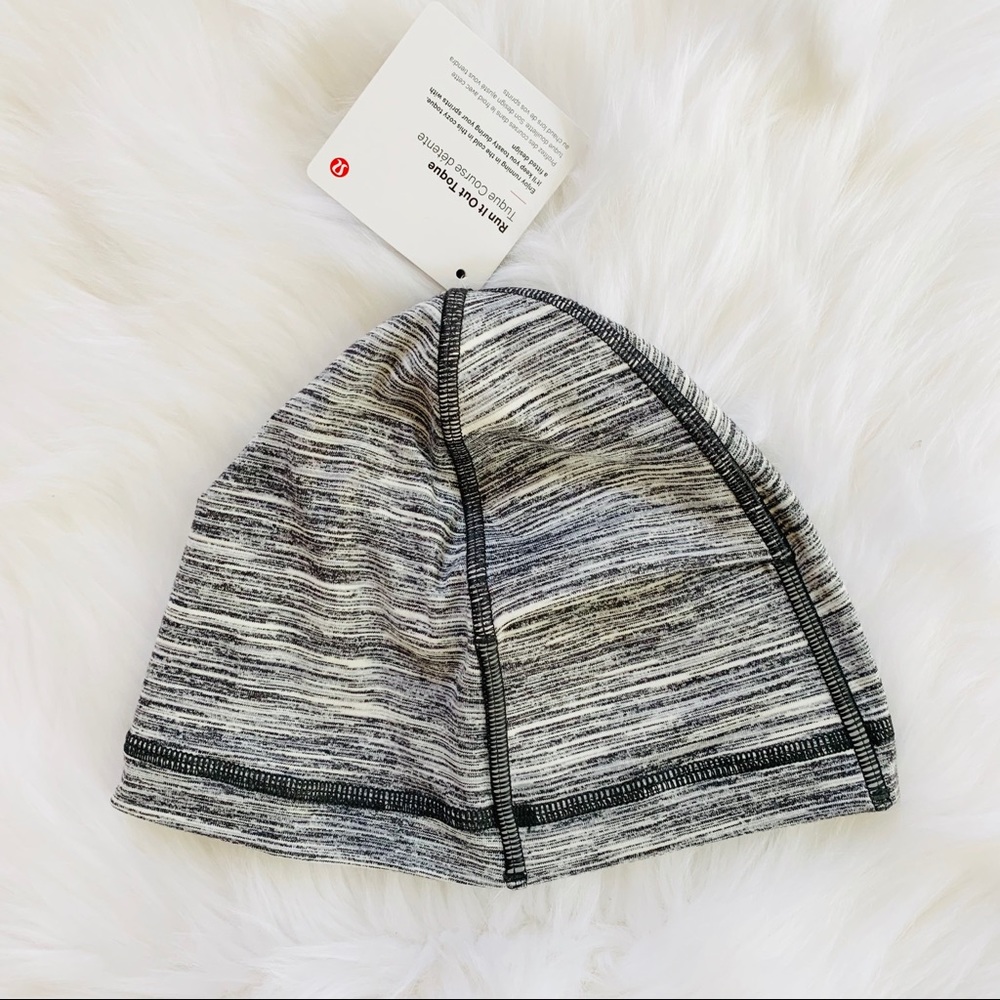 Run it out toque cmob Gray lululemon hat new - Picture 1 of 5